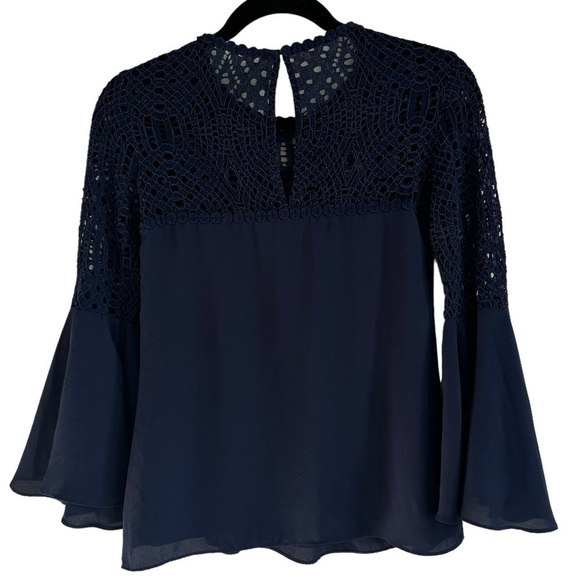 Lilly Pulitzer Amenna Lace Flounce Sleeve Blouse, True Navy, Size 00 - Picture 6 of 9